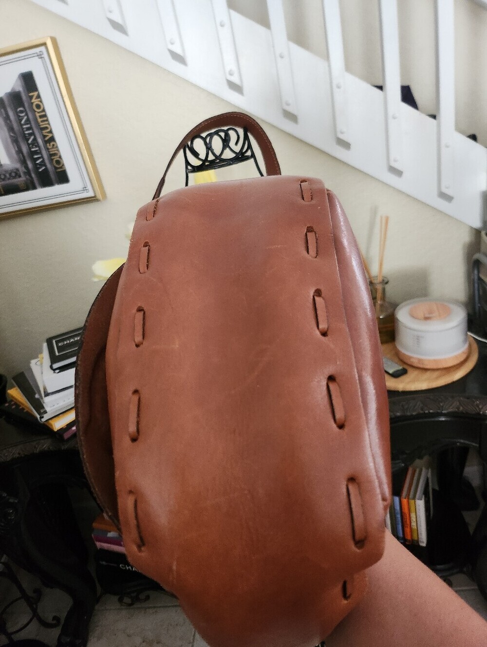 Patricia Nash Firenze tooled rose flap large saddle bag - Picture 5 of 8